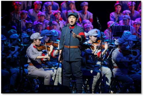 2017年11月长安大戏院演出京津冀音乐系师生共同排演大型声乐套曲《长征组歌》3